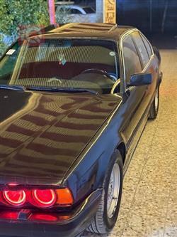 بی ئێم دەبڵیو سیریەس 5